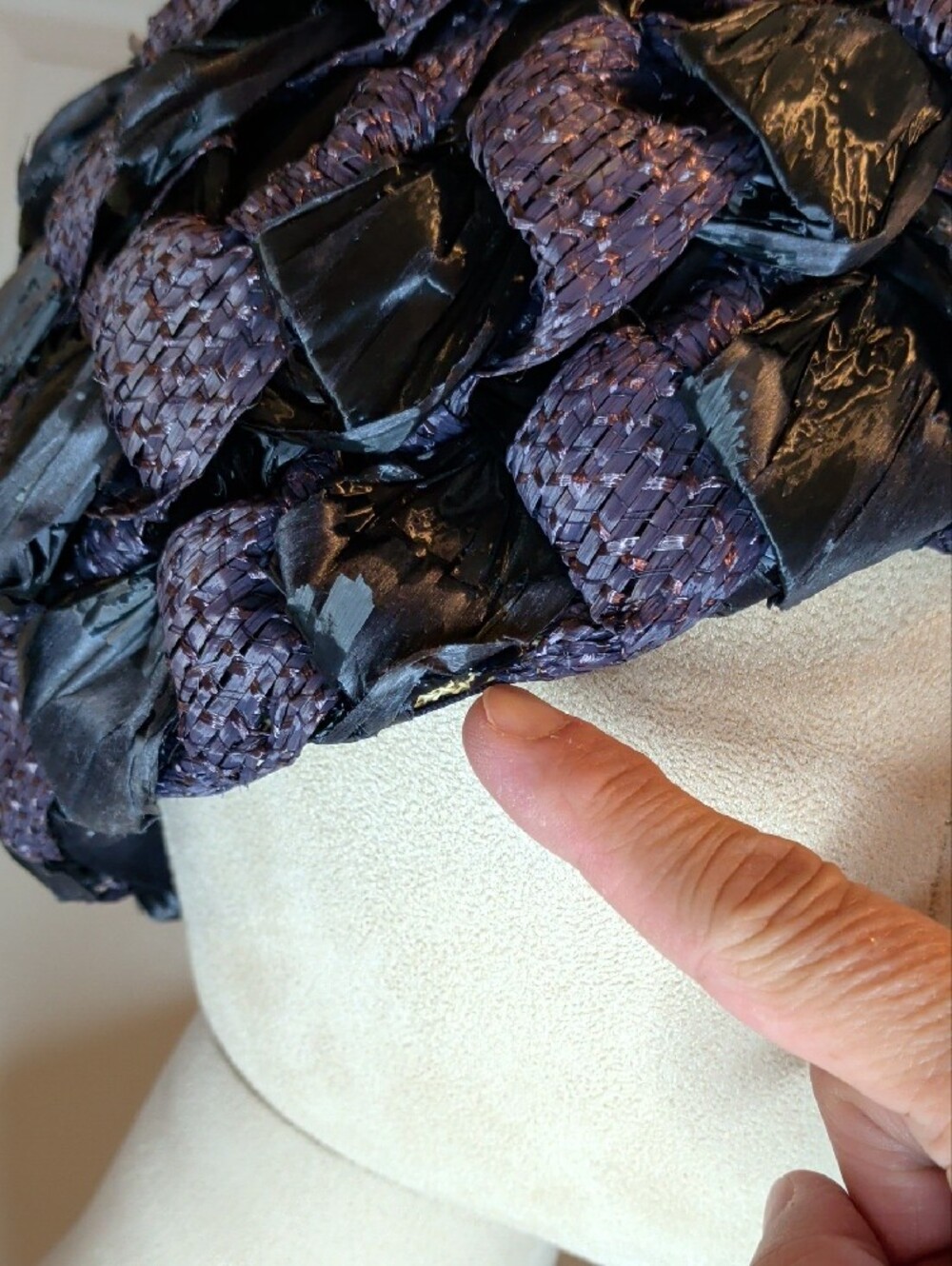 Vintage 60s Woven Domed Pillbox Turbin Style Hat Purple Navy MCM - Picture 7 of 8